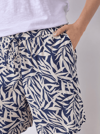 REDGREEN WOMAN Liva Pants and Shorts 368 Navy Pattern